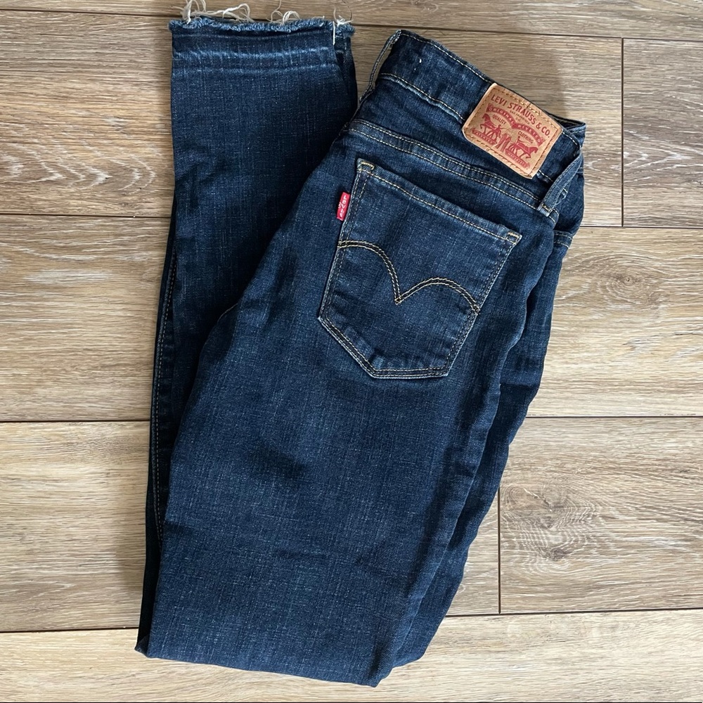 711 Levi’s skinny jeans size 26